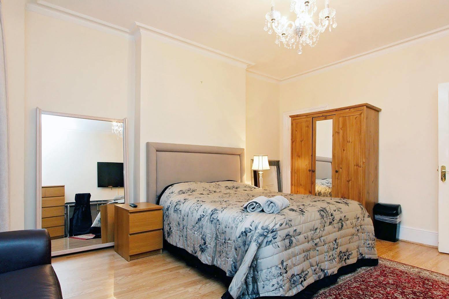 Hyde Park Rooms & Apartments London Exterior foto